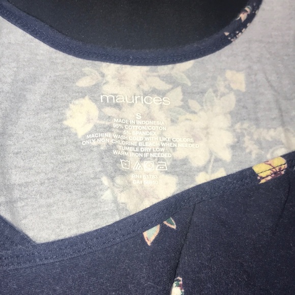 Maurice’s navy blue floral scoop tank - Picture 3 of 3
